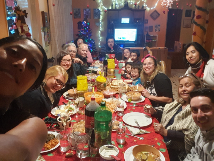 Kristy Peña with her family during the Christmas dinner.
